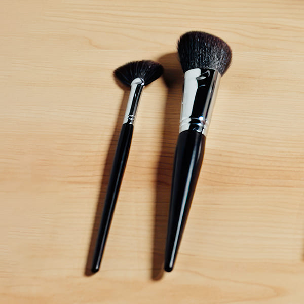 Make-up brushes